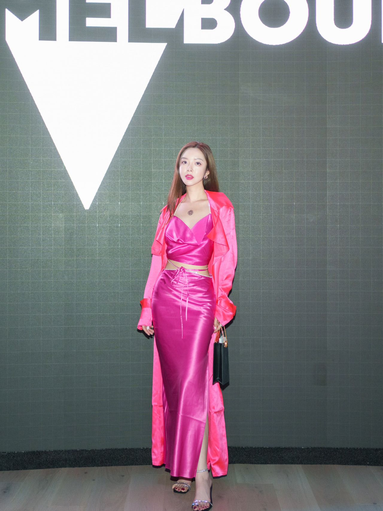 SUSPENDED DRAPE SILK SATIN HALTERNECK TOP