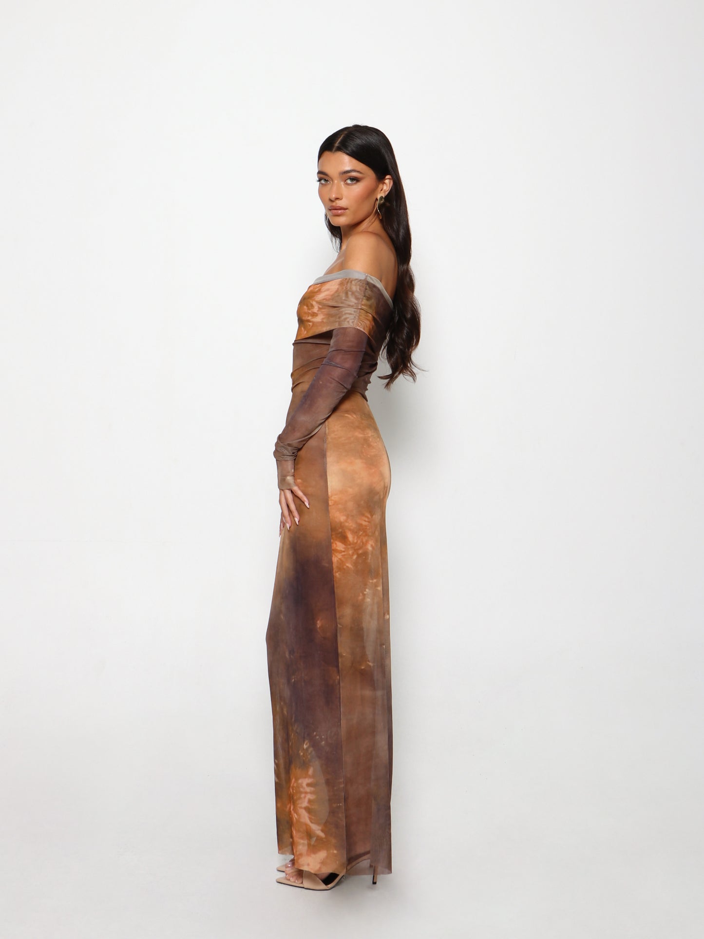 ALLURE GLOW MAXI DRESS