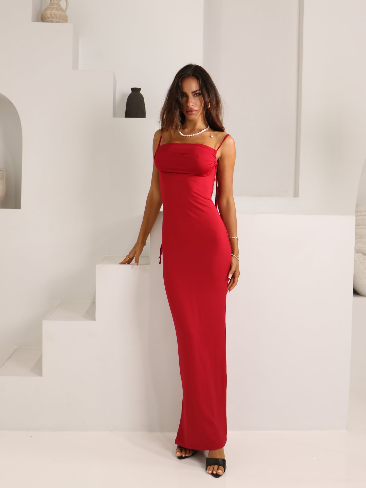 SCARLET BACKLESS MAXI DRESS